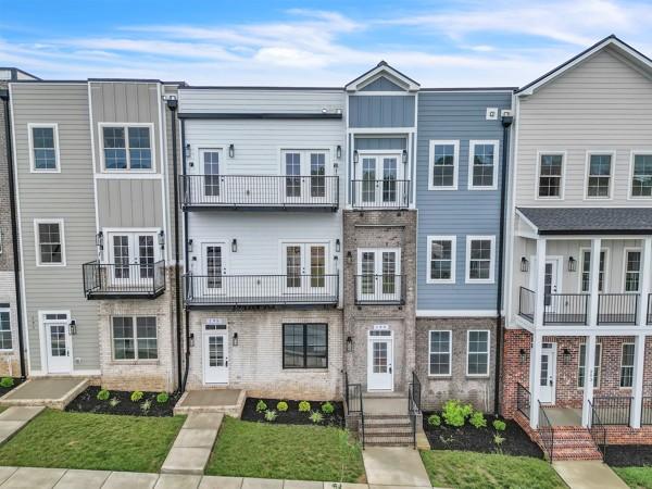195-Charleston-Ave For Sale