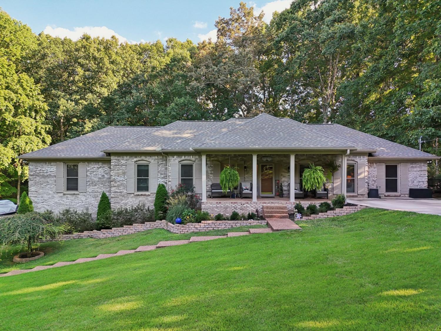 106-Dogwood-Ct For Sale