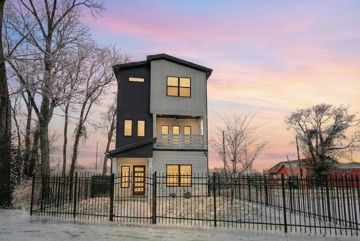 115-Green-St For Sale