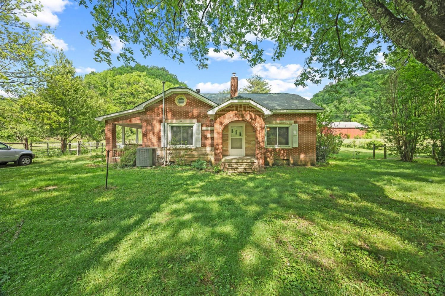 747-Hunting-Creek-Rd For Sale