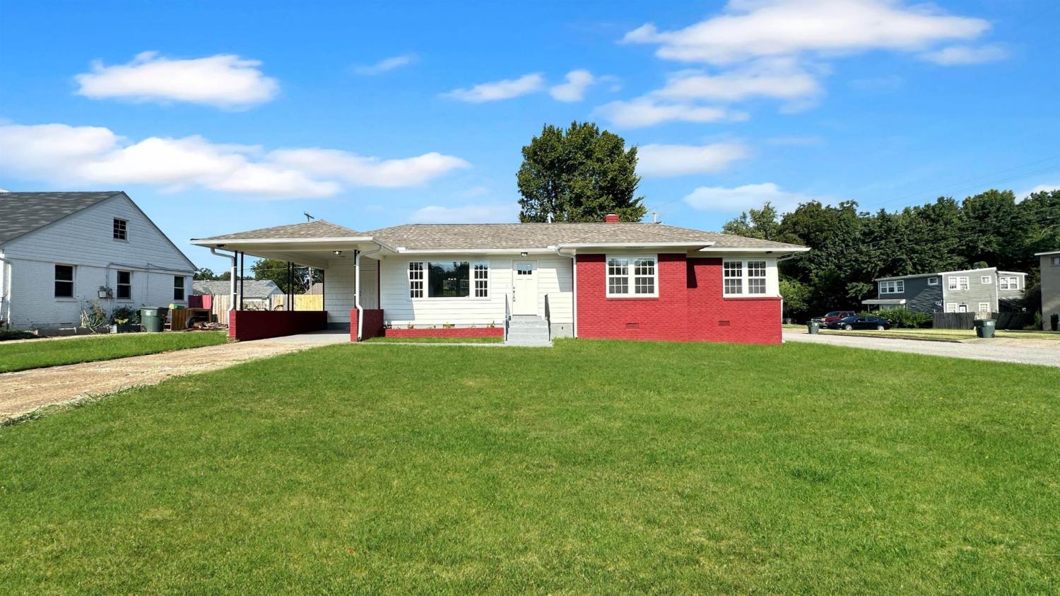1049-N-IDLEWILD-ST For Sale