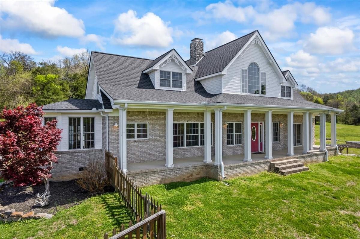 216-Old-Wolf-Hill-Rd For Sale