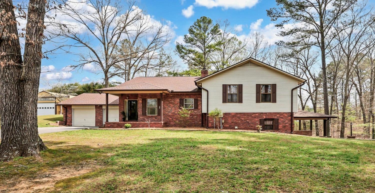 115-Mostly-Locust-Dr For Sale