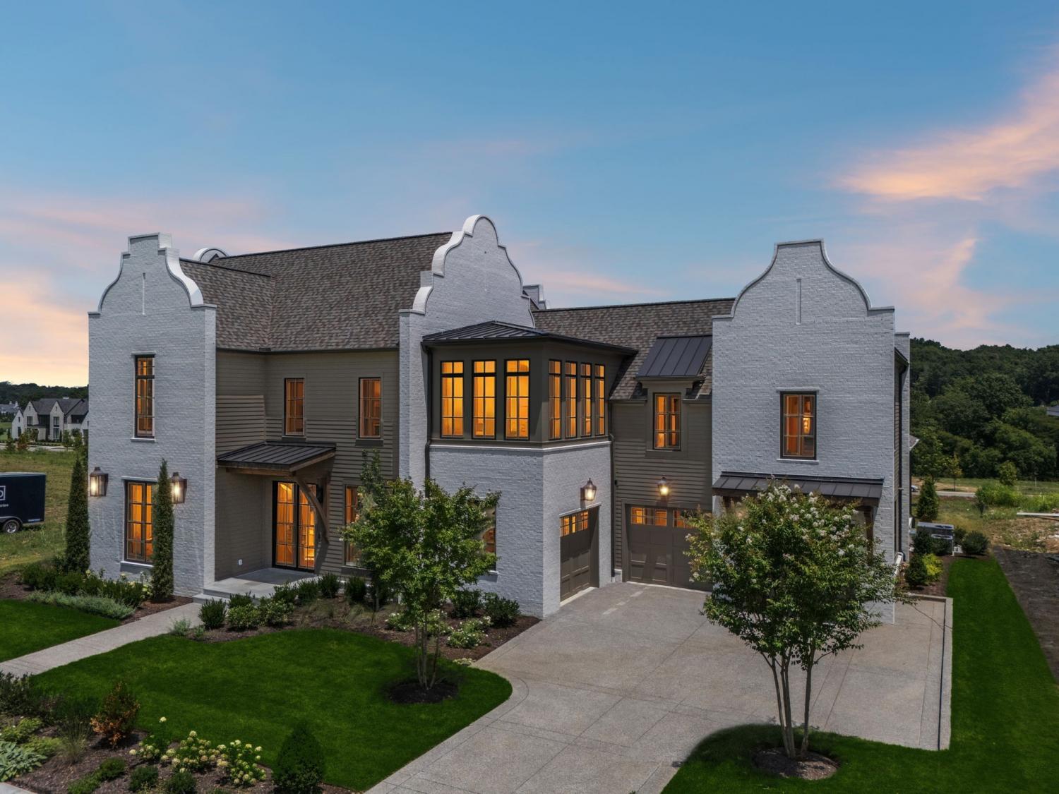 8725-Weller-Ln For Sale