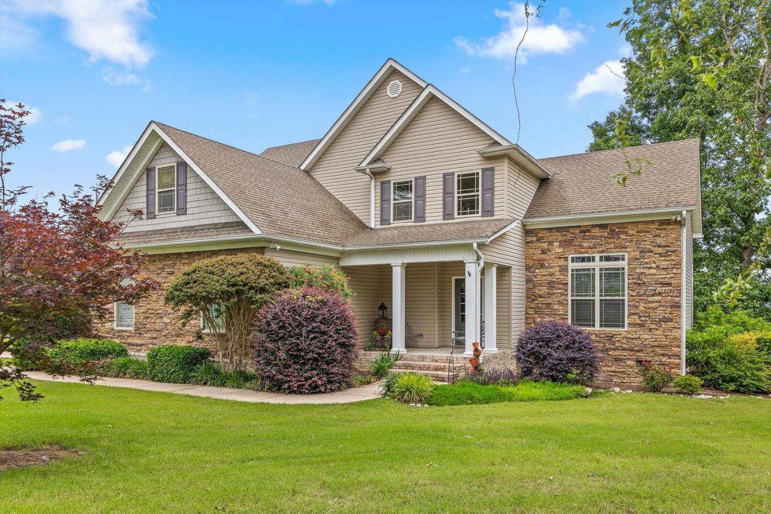 114-Avenue-Of-The-Oaks For Sale
