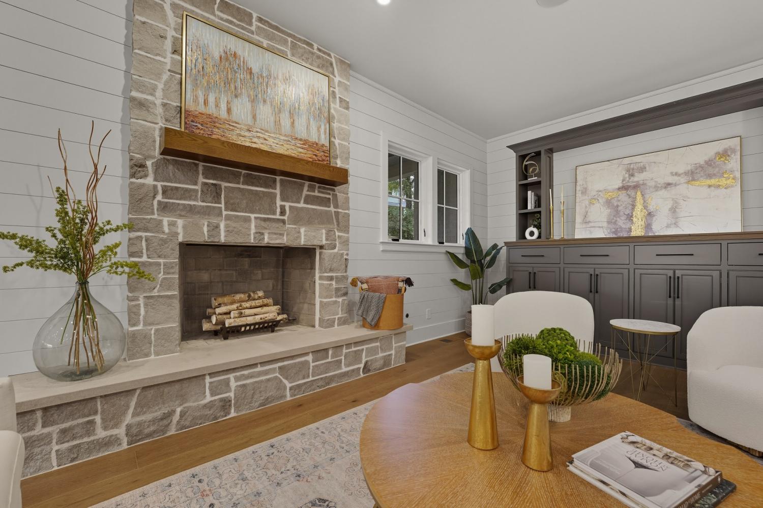 3618-General-Bate-Dr For Sale