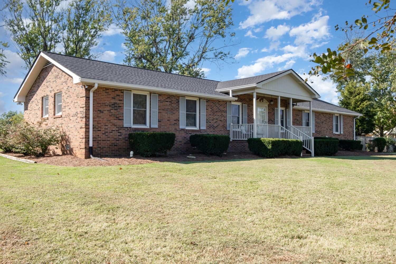 1106-Somerset-Dr For Sale