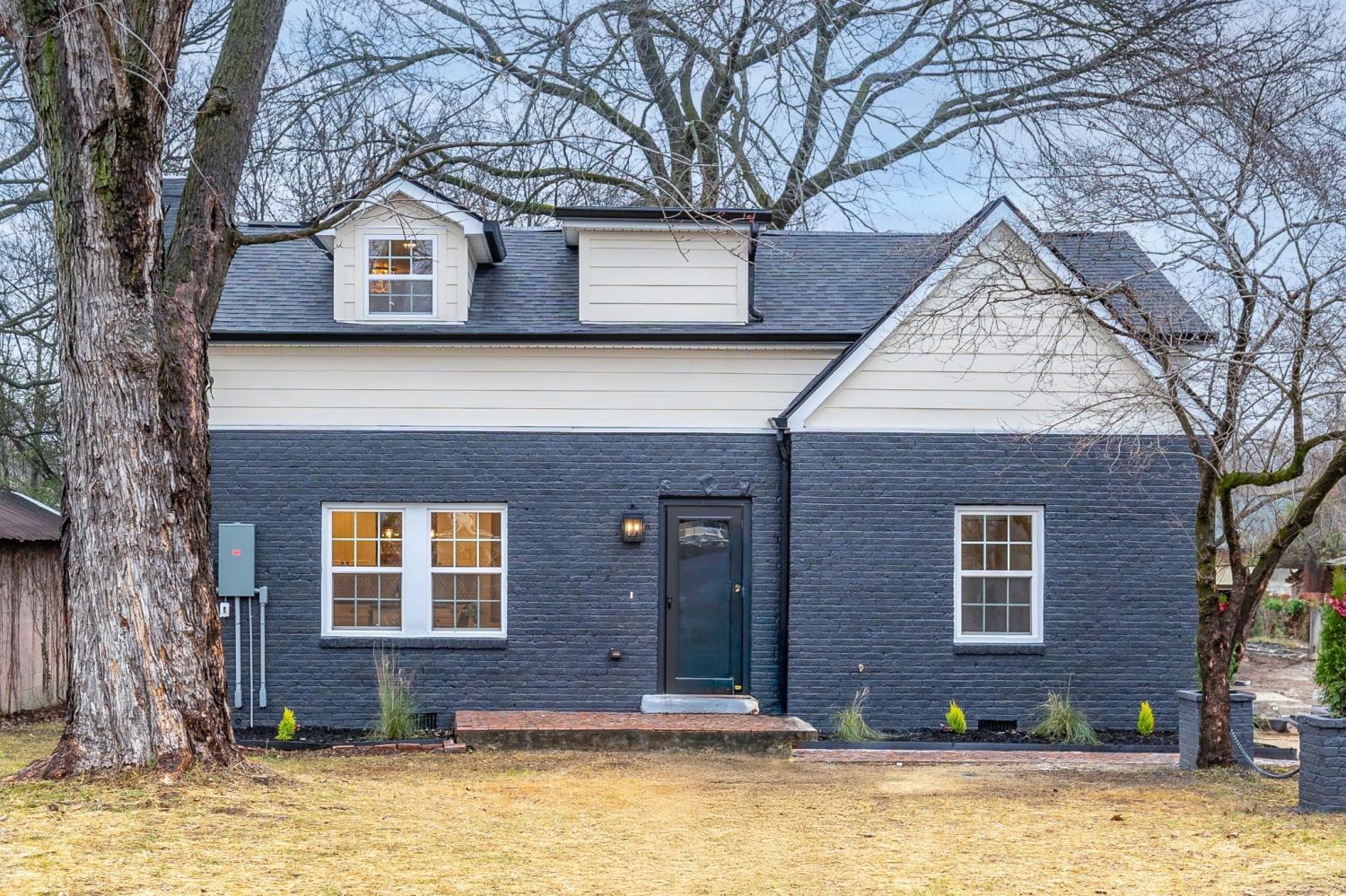 410-Granbury-St For Sale