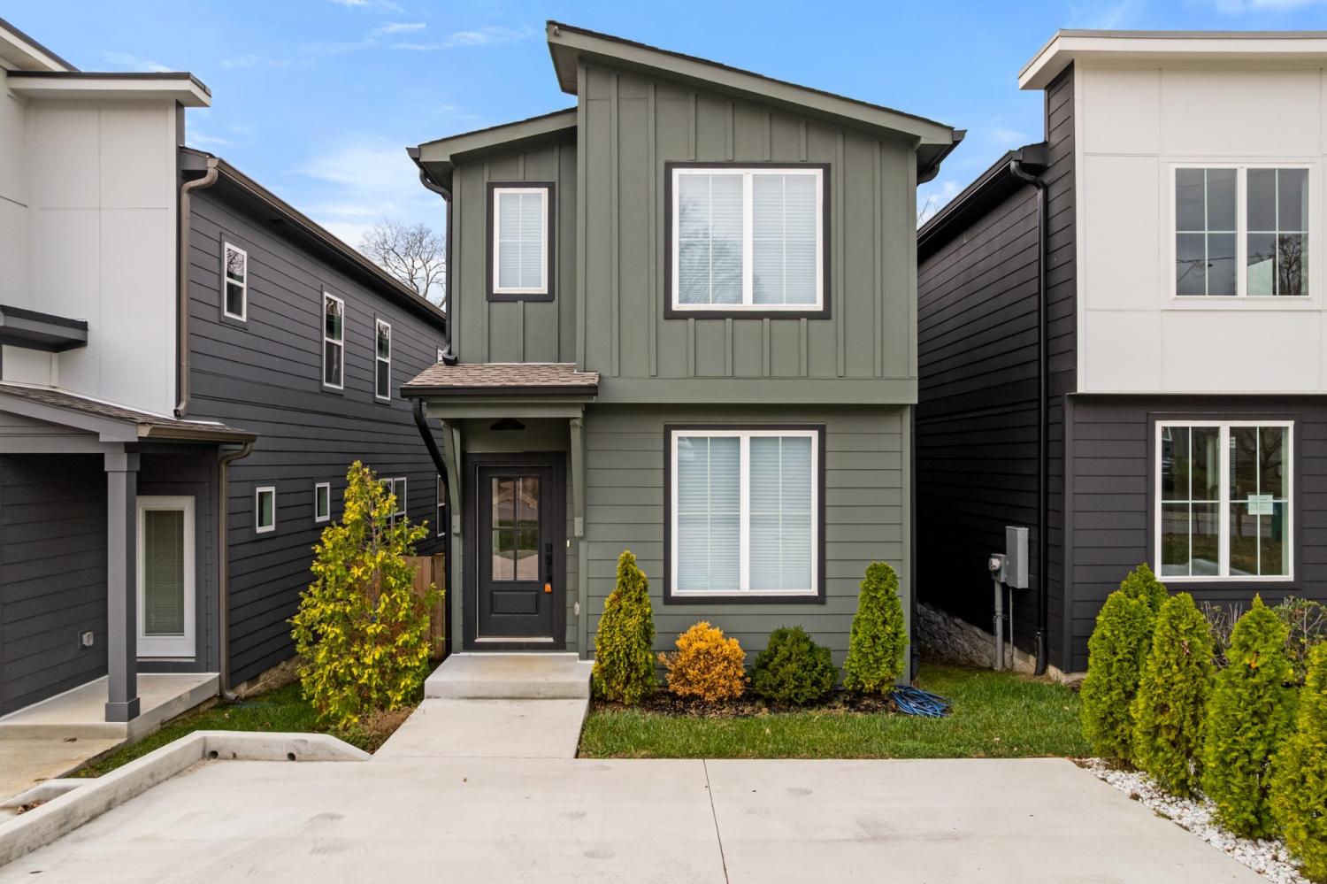 2120A-Burns-St For Sale