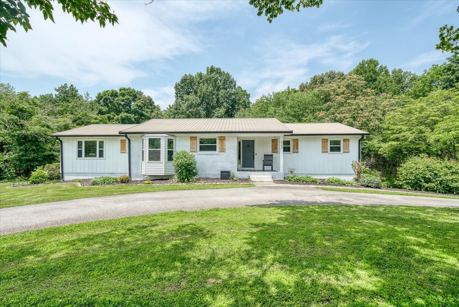 2727-Old-Salem-Dr For Sale