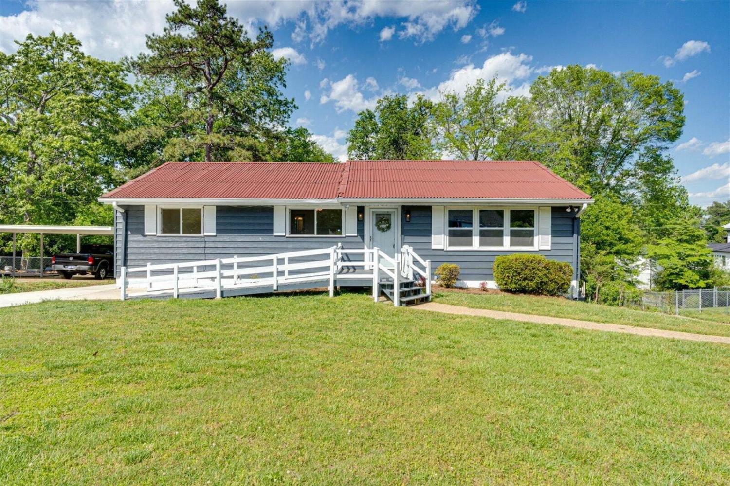 3825-Pin-Oak-Terrace For Sale