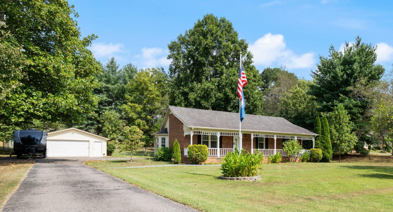 415-Patricia-Dr For Sale
