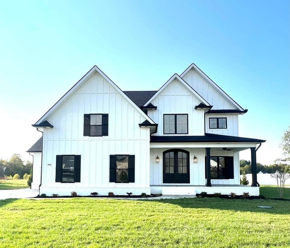 0-Pat-Nixon-Court For Sale