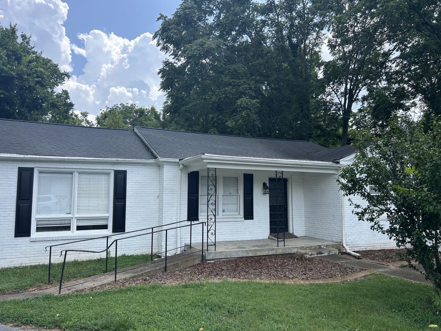 1191-W-Main-St For Sale