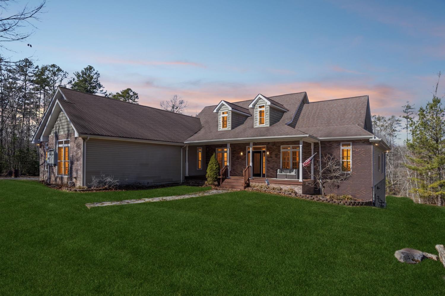 700-Falls-Rd For Sale