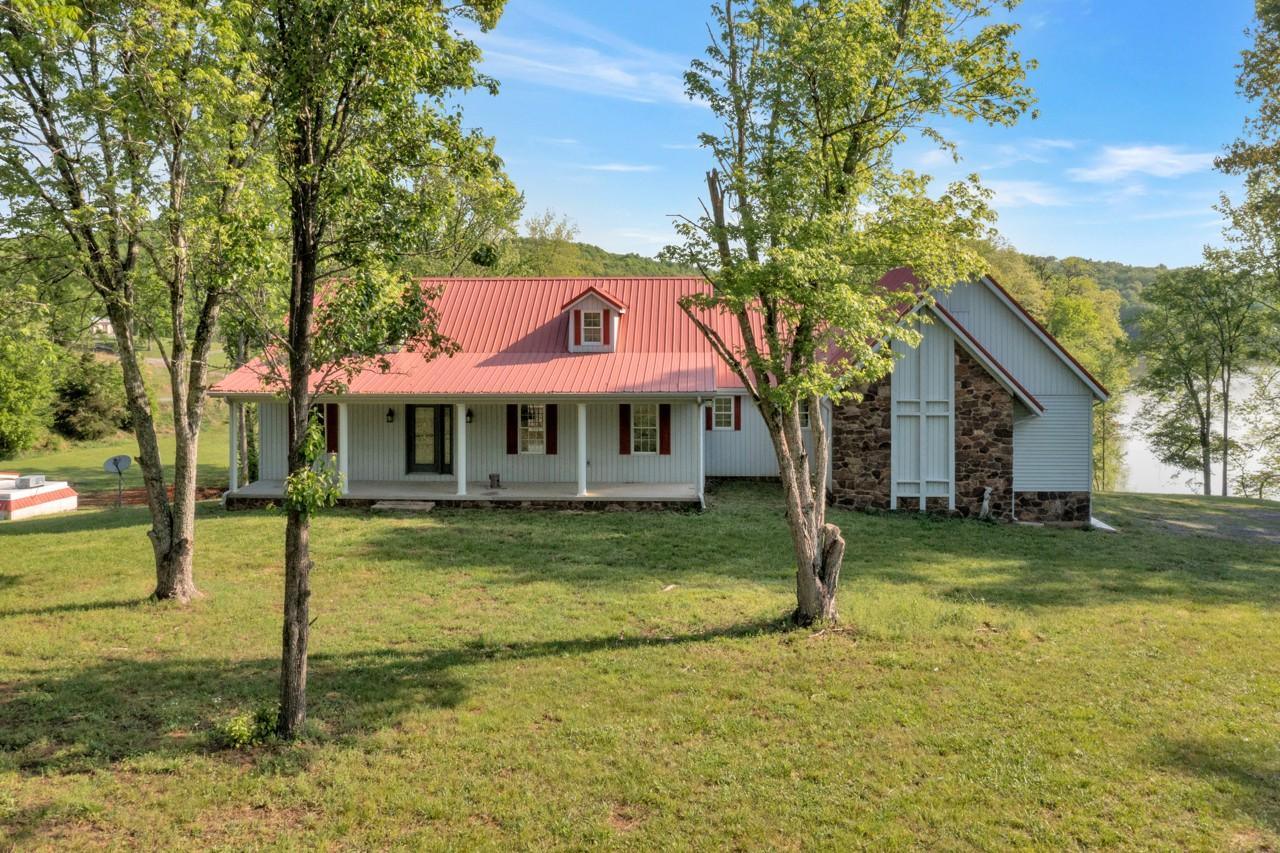 242-Woodruff-Ln For Sale