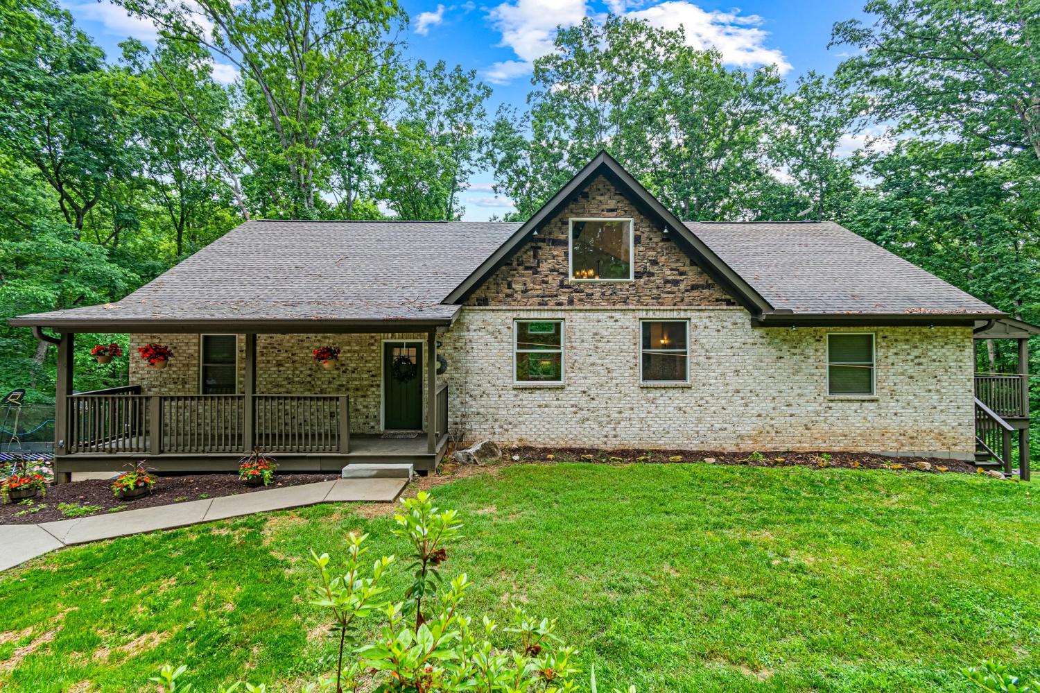 4545-Sears-Rd For Sale
