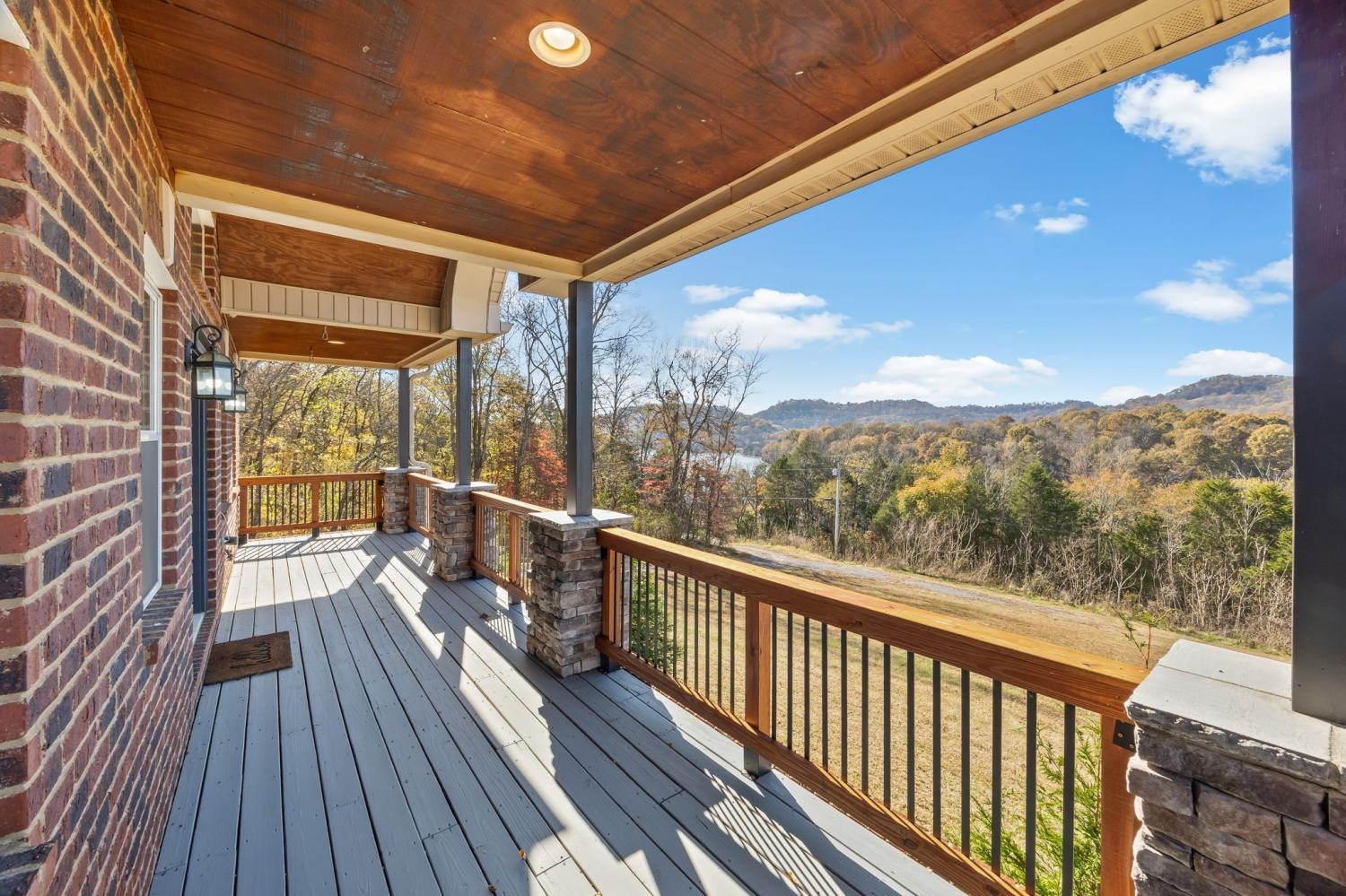 57-Lakeside-Dr For Sale
