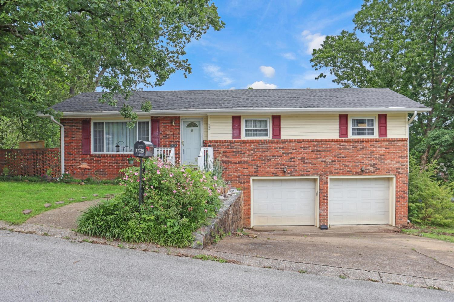 1329-Clearpoint-Drive For Sale