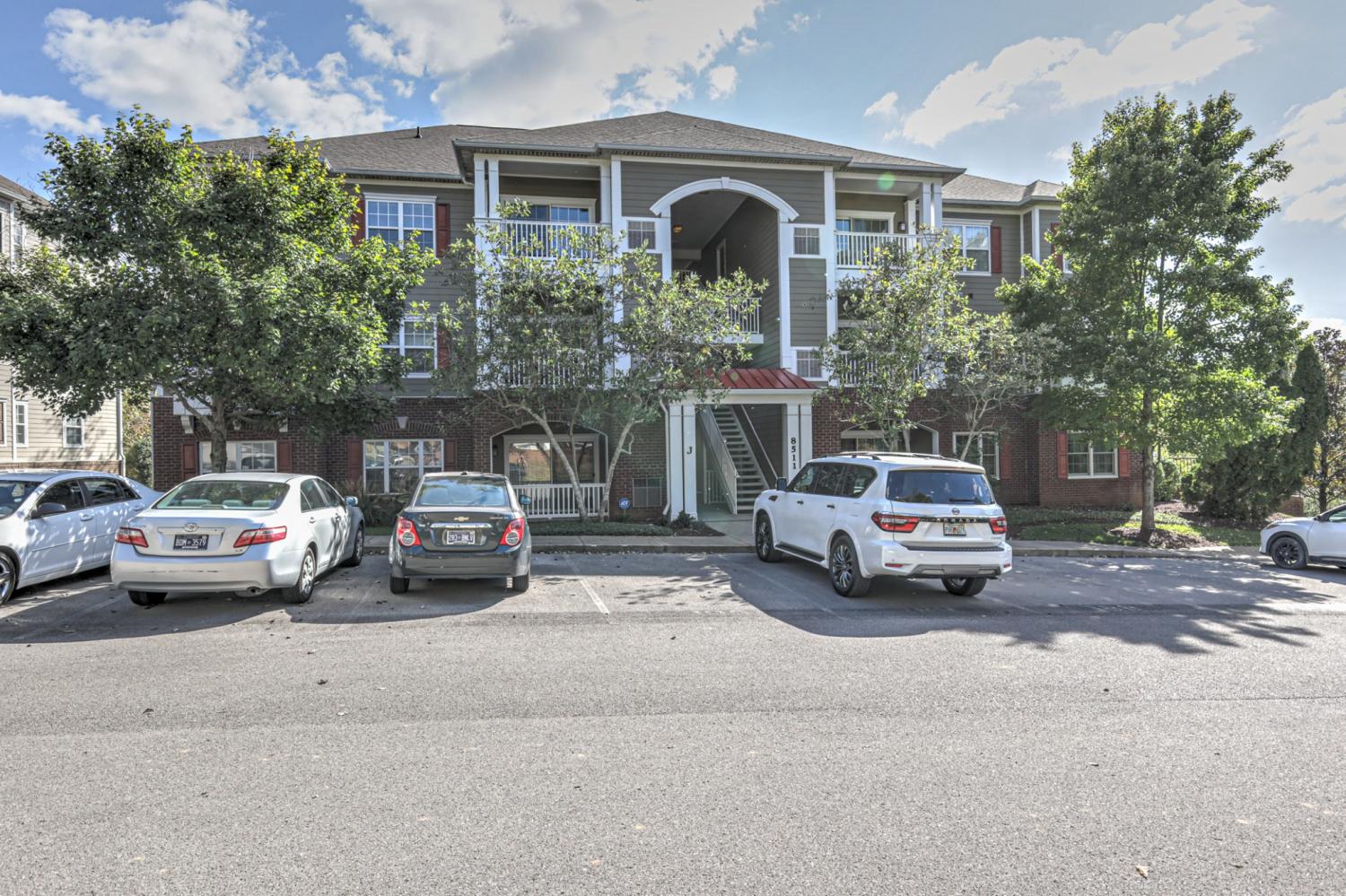 8511-Burnham-Ln For Sale