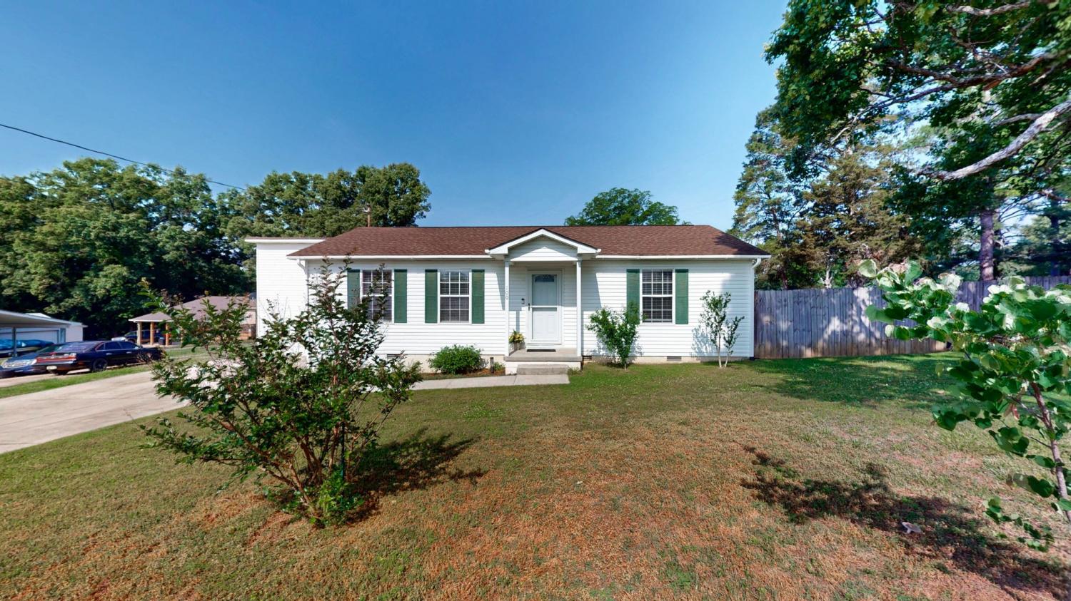 100-Waggoner-St For Sale
