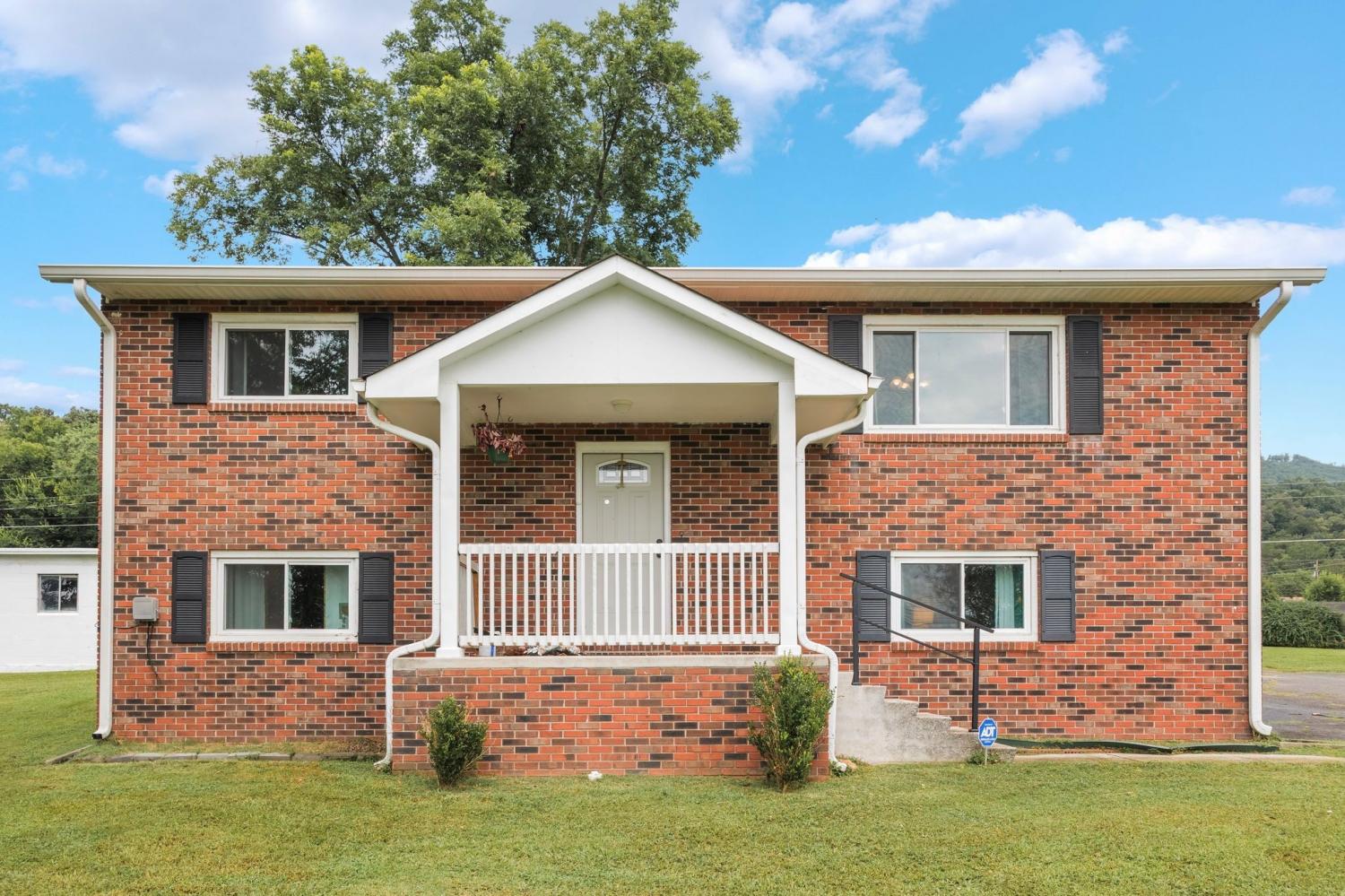 1125-Main-St For Sale