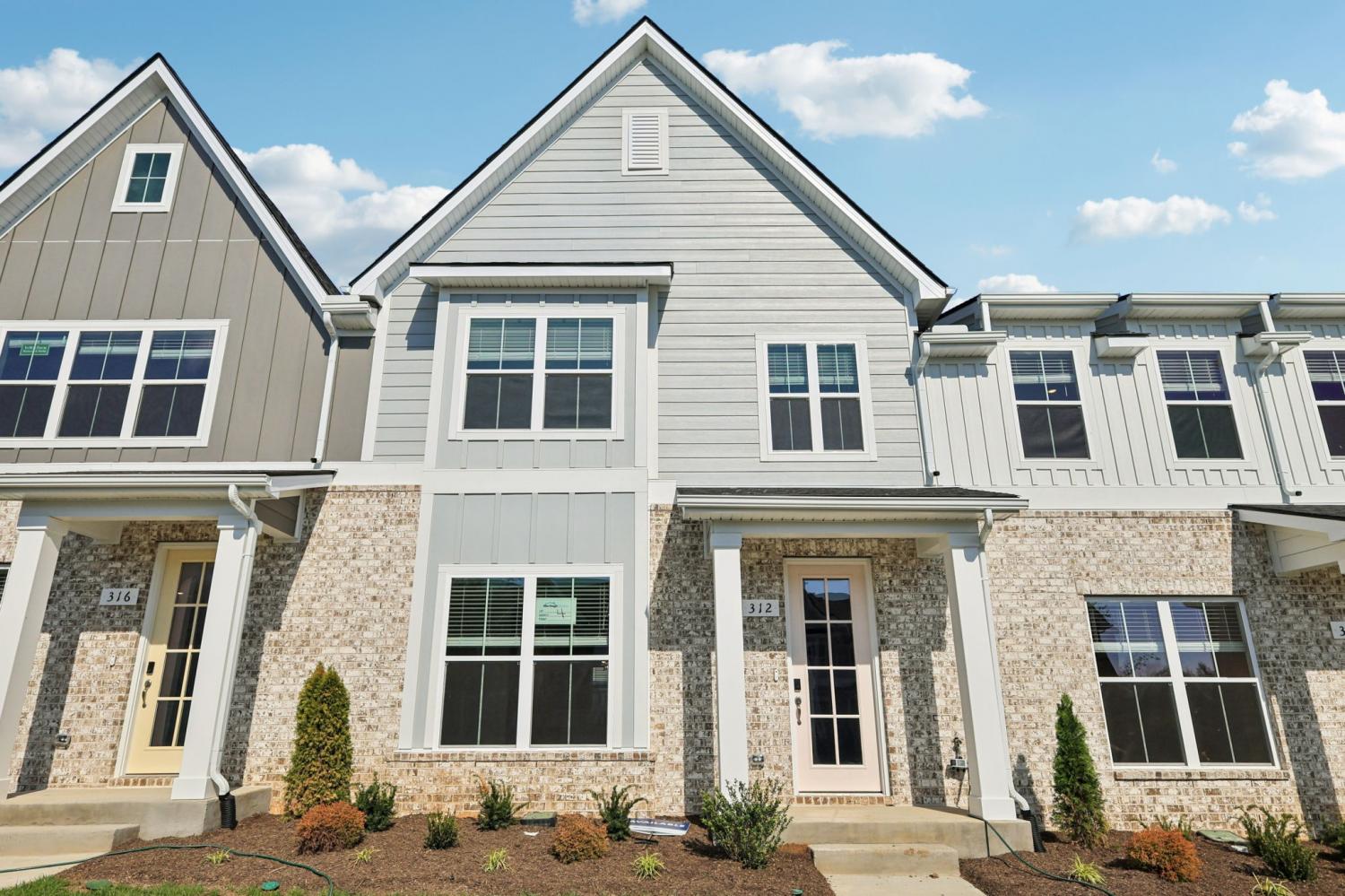 312-Greystone-Lee-Blvd For Sale