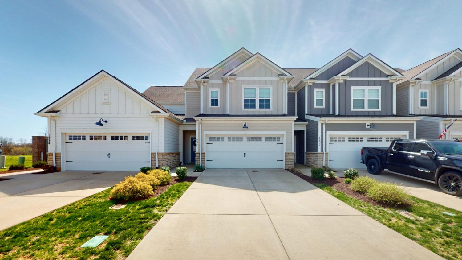 1232-June-Wilde-Rdg For Sale