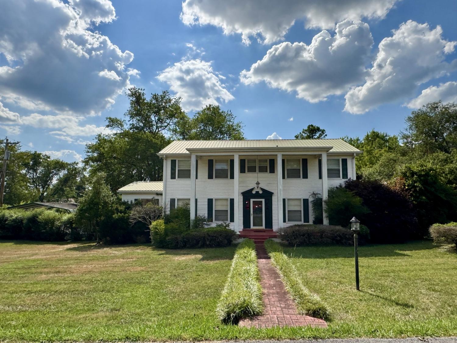 1514-Raby-Ave For Sale