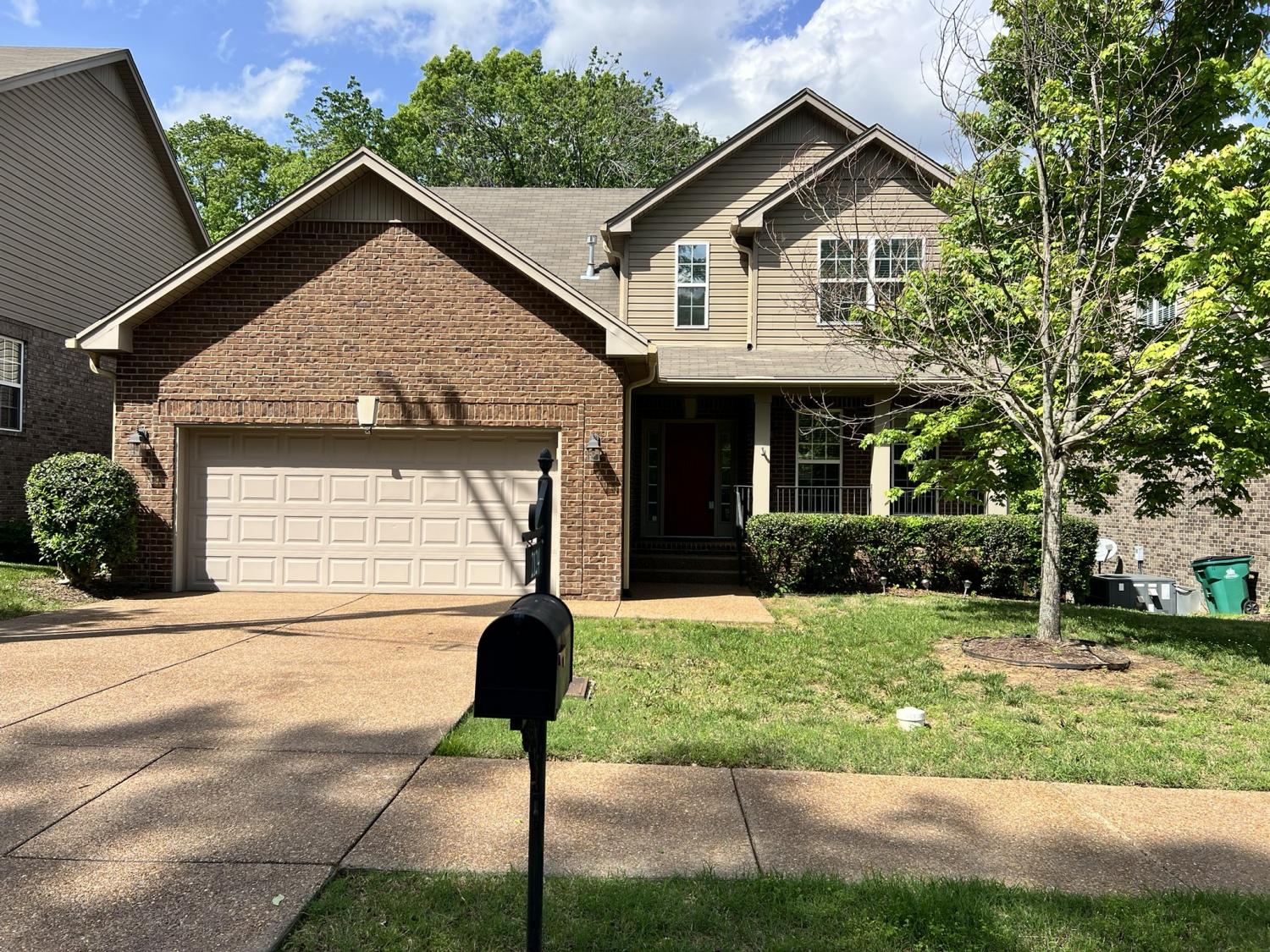 2124-Skyglen-Trce For Sale