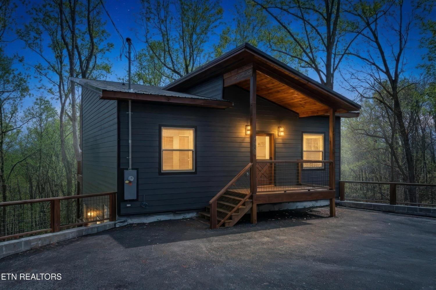 640-Carter-Plaza For Sale
