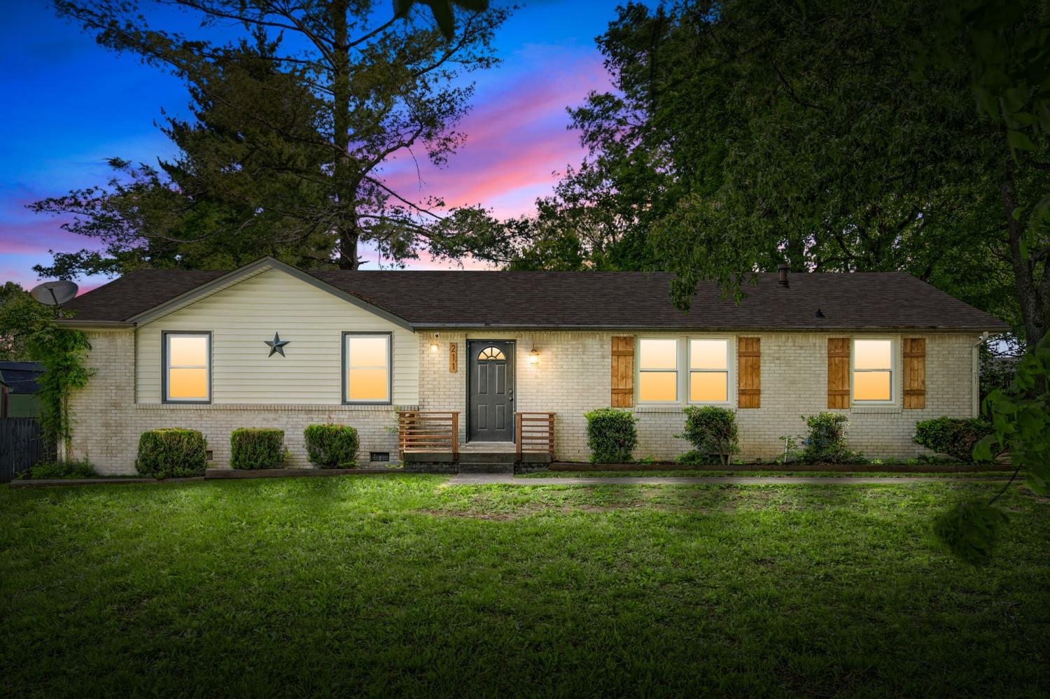 211-Tobacco-Rd For Sale