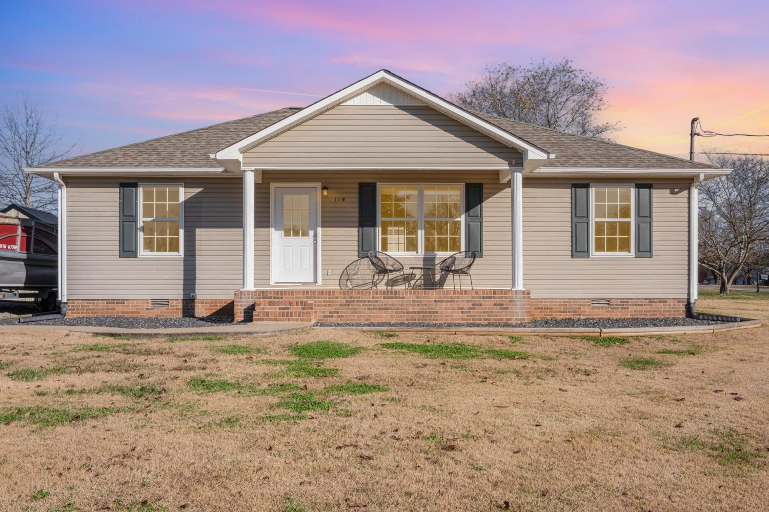 114-Creekside-Ln For Sale