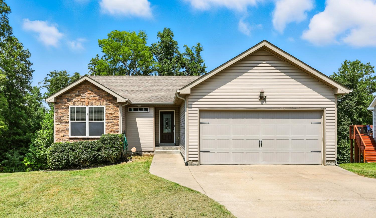 1823-Camelot-Dr For Sale