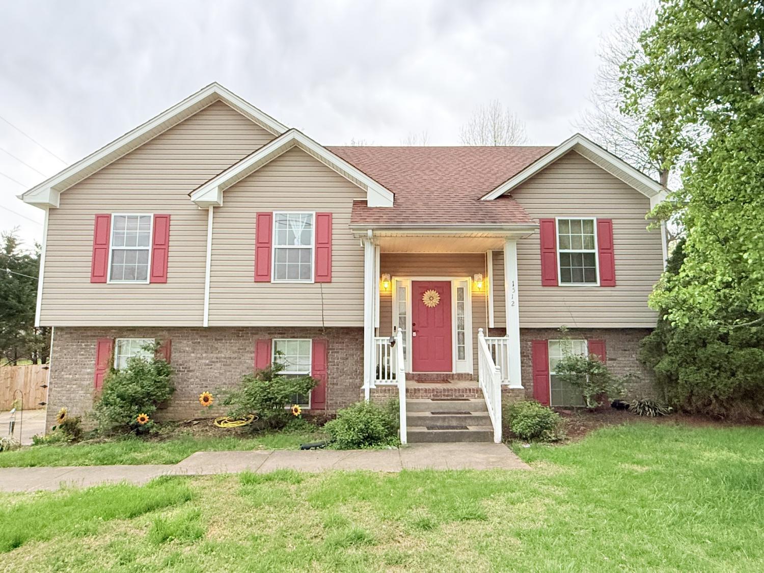 1512-Barrywood-Cir--W For Sale