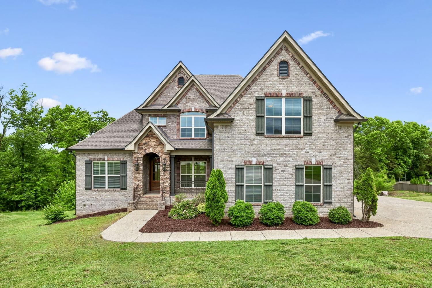 232-Amana-Dr For Sale