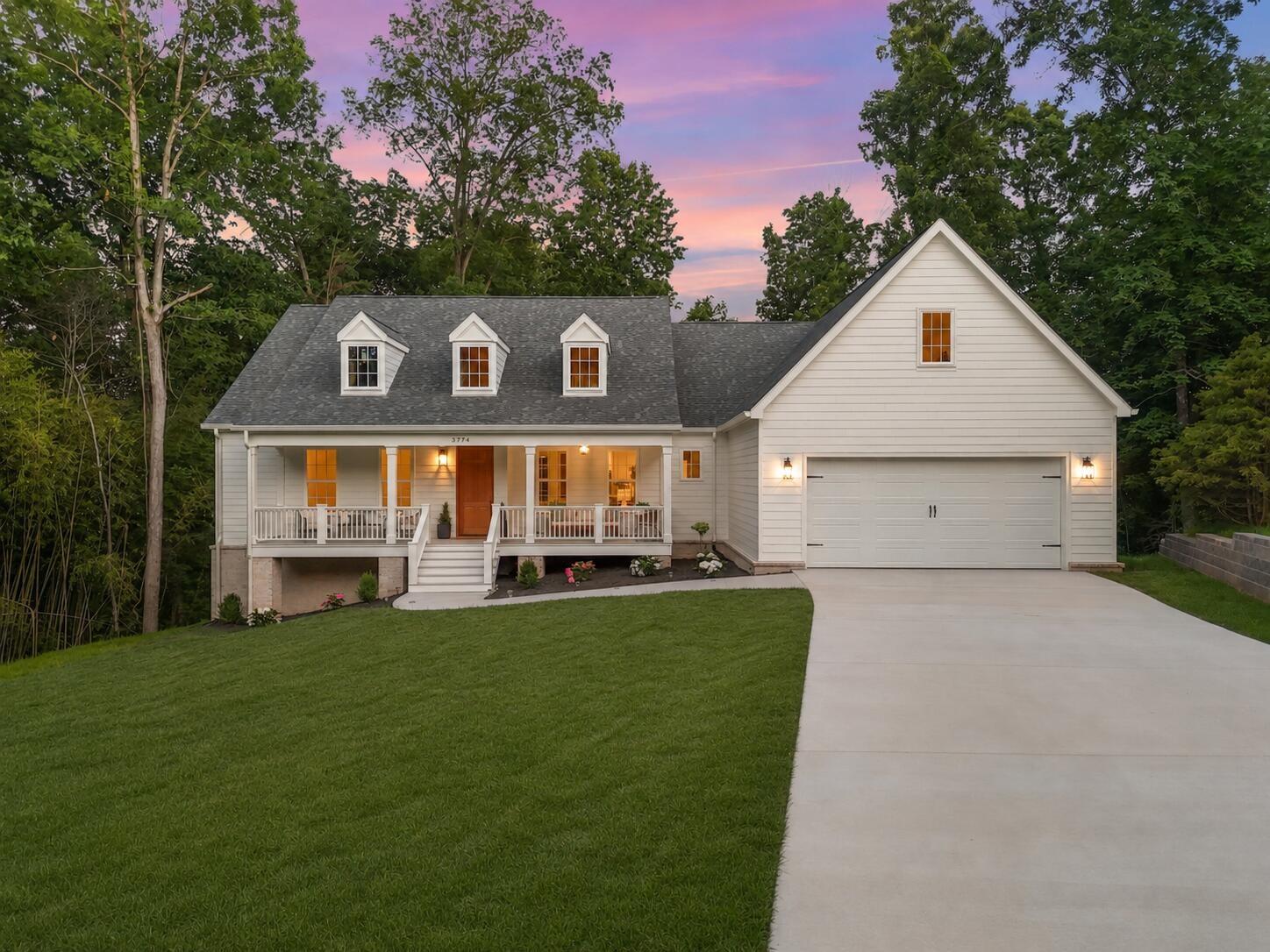 3447-Oxford-Place For Sale