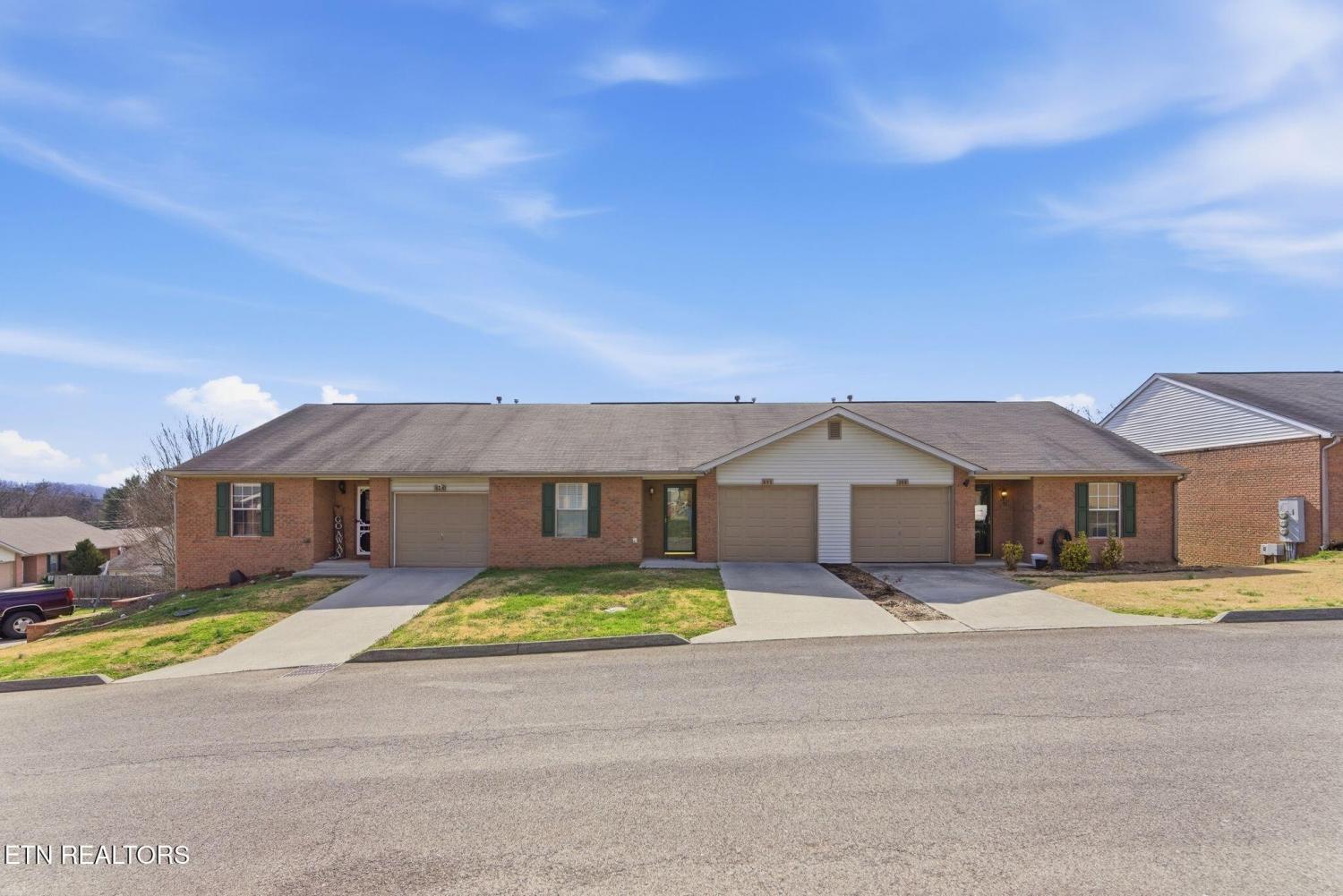 355-Hawthorne-Oaks-Way For Sale