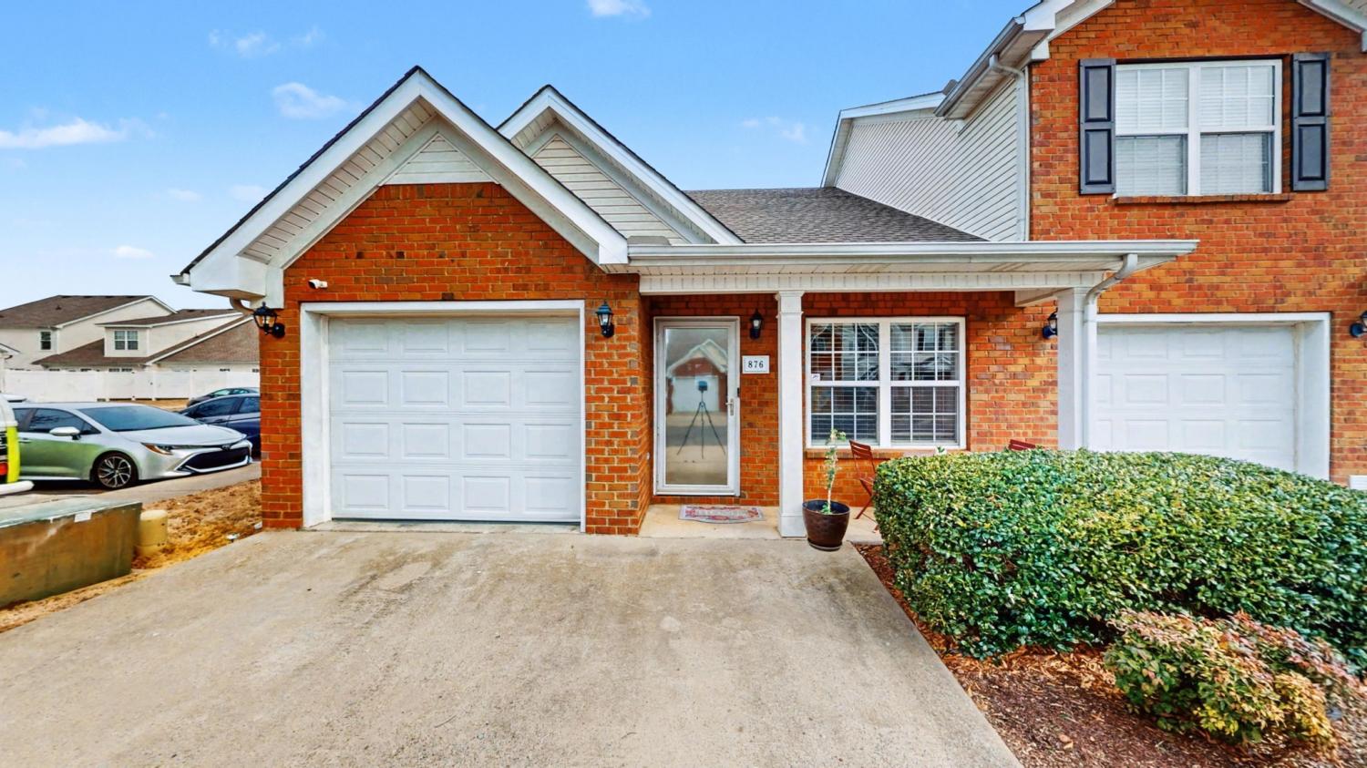 876-Wolves-Den-Pl For Sale