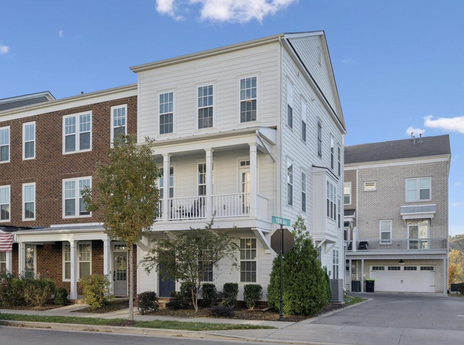 185-Burkitt-Commons-Ave For Sale