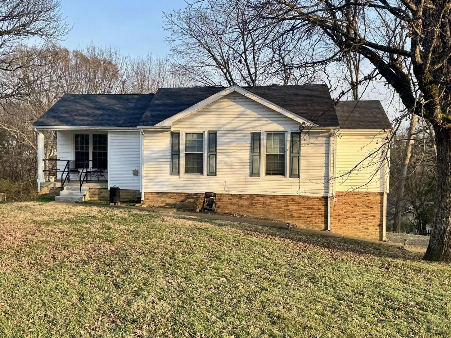 618-Debbie-Dr For Sale