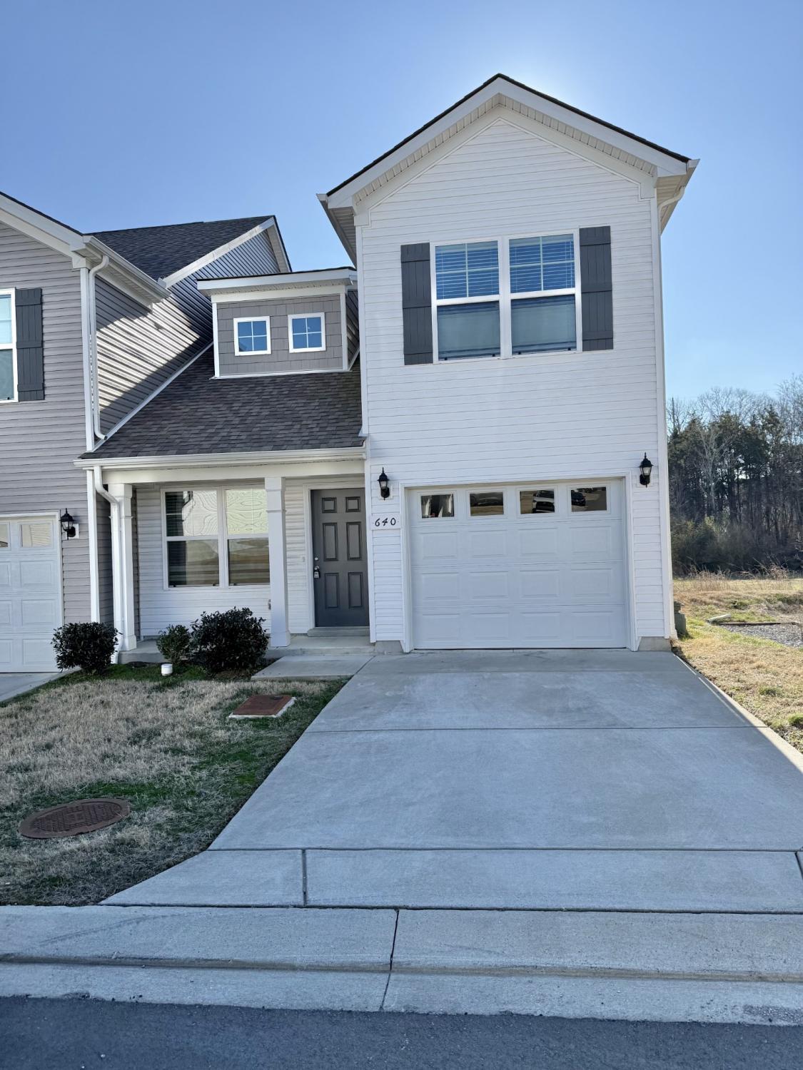 640-Hamilton-Crossings For Sale