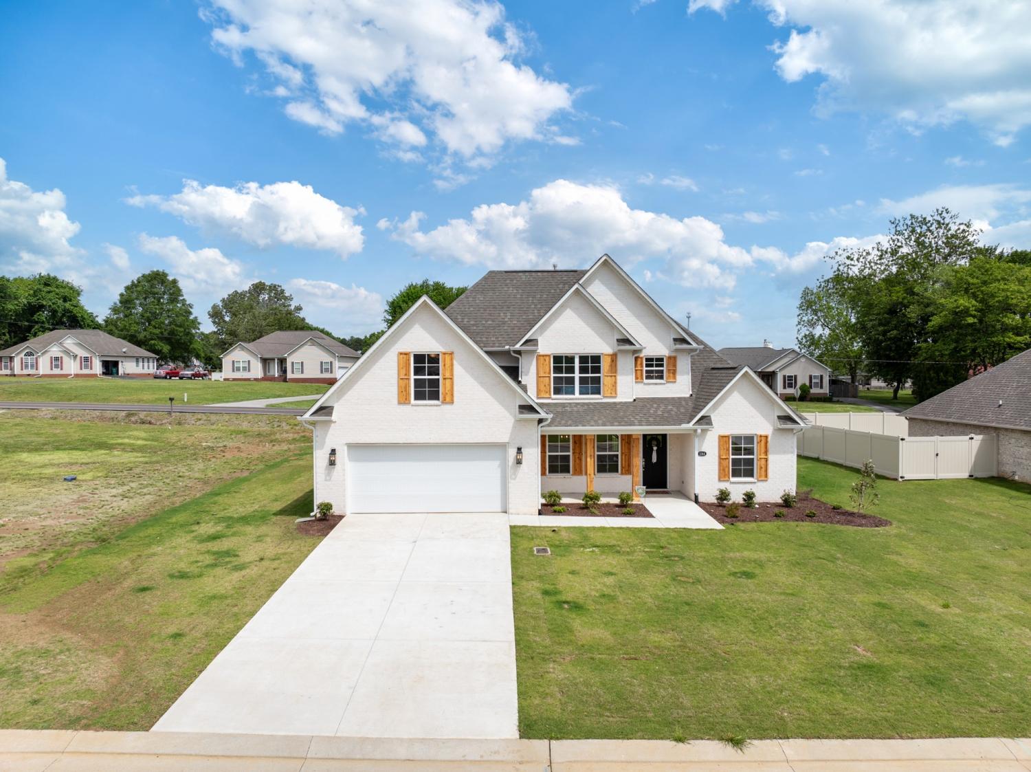 1044-Southern-Hills-Dr For Sale