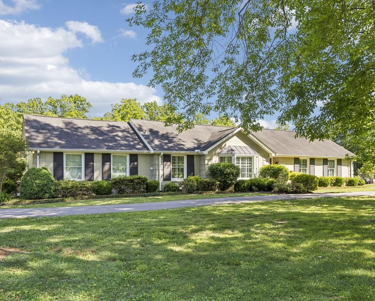 5911-Post-Rd For Sale