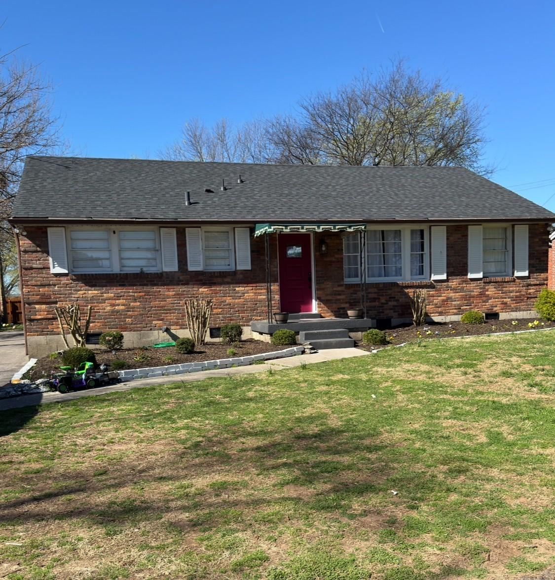 228-Graeme-Dr For Sale