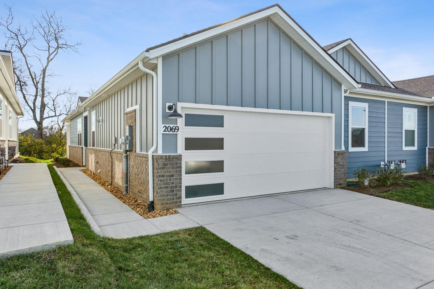 2069-Holmesburg-Pvt-Cir For Sale