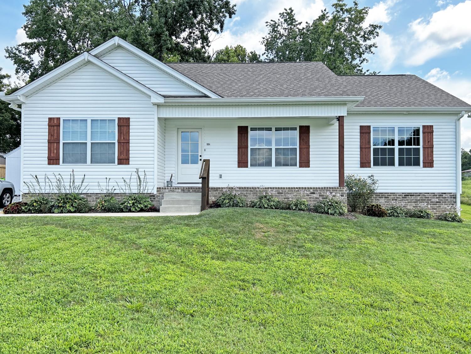1004-Gaines-Hill-Rd For Sale