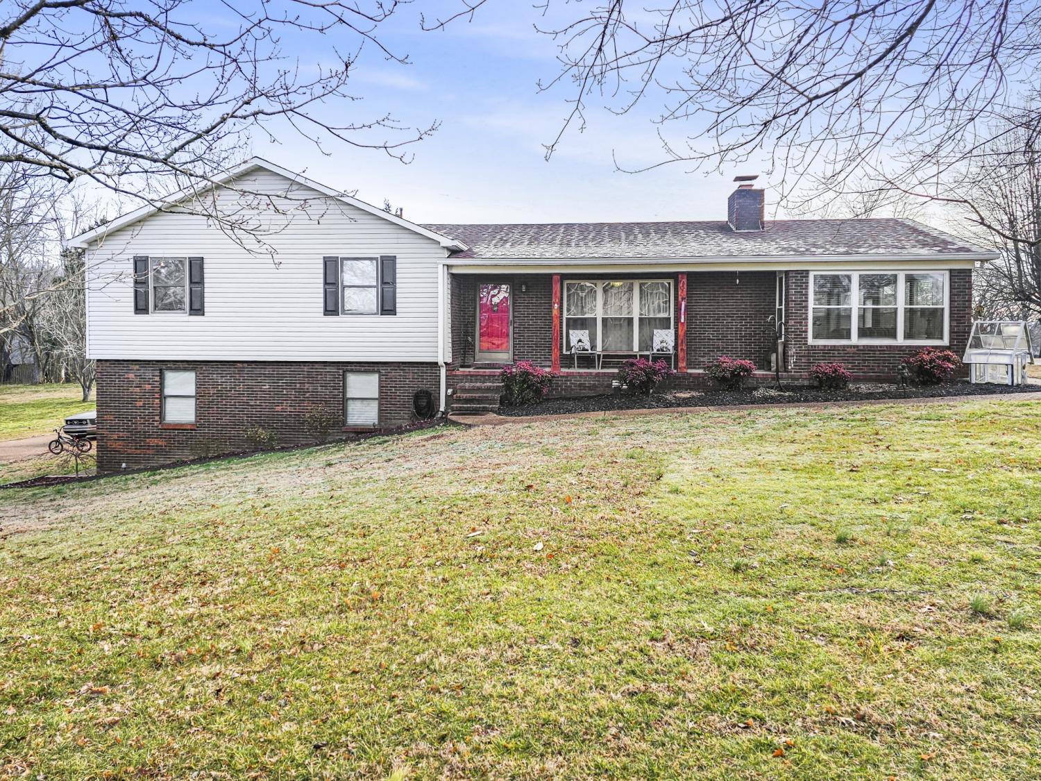 55-Morris-Dr For Sale