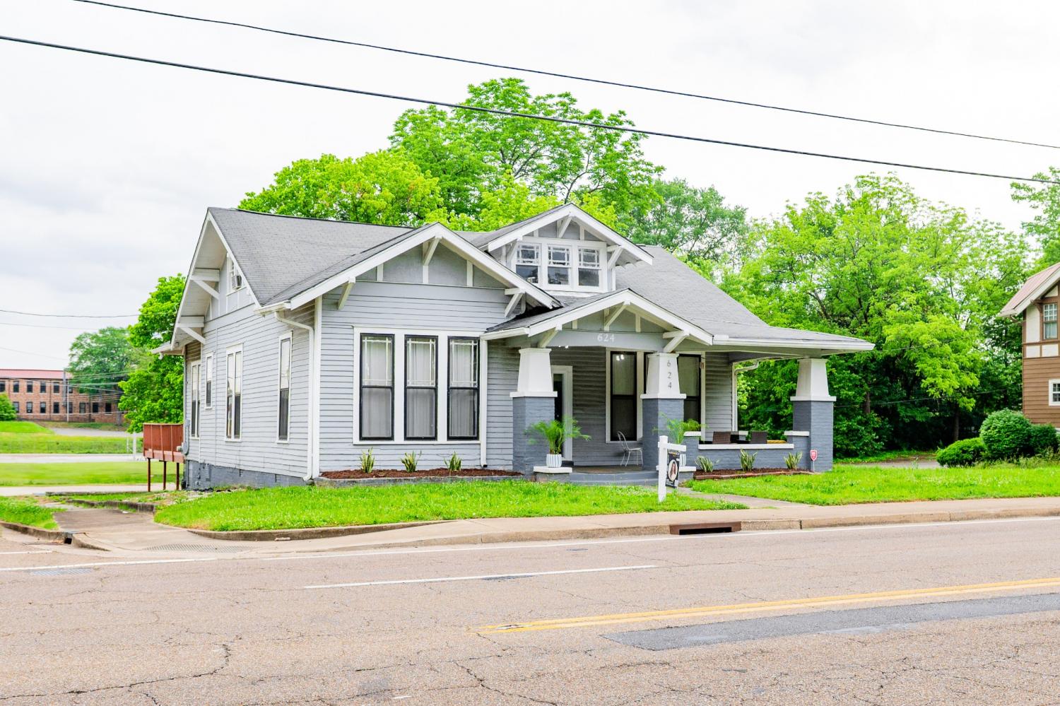 624-N-Highland-Ave For Sale