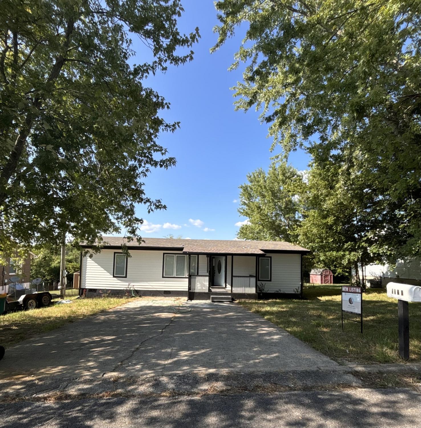 1124-Apple-St For Sale